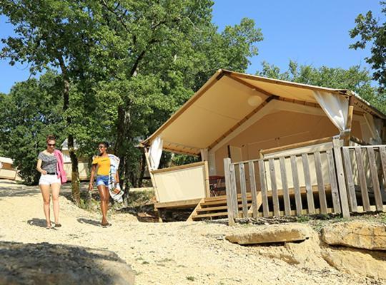 Camping Les Reflets Du Quercy Hotel Crayssac Buitenkant foto